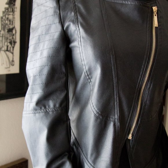 Women's Faux Leather Jacket By Qing Qing Fashion Asymmetrical Zip Closure - Picture 6 of 14
